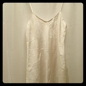 NWOT  CANDA satin night gown